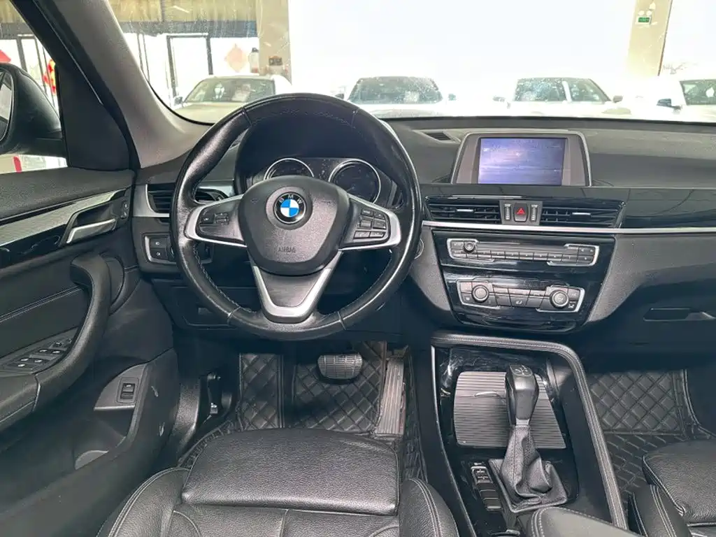 BMW X1 2019 — фото 13