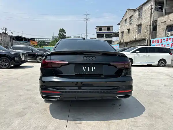 Audi A4L 2021