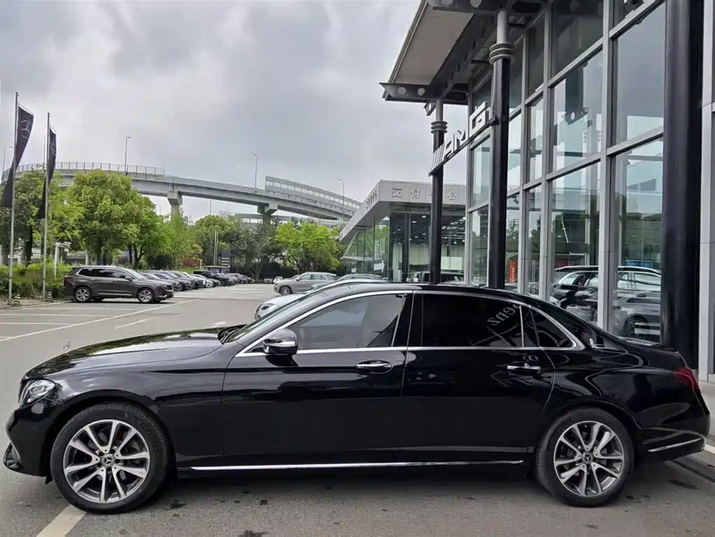Mercedes-Benz E-Class 2020