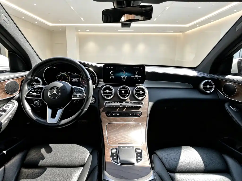 Mercedes-Benz GLC 2019 — фото 11