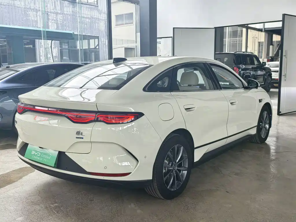 BYD Qin L 2025 — фото 13