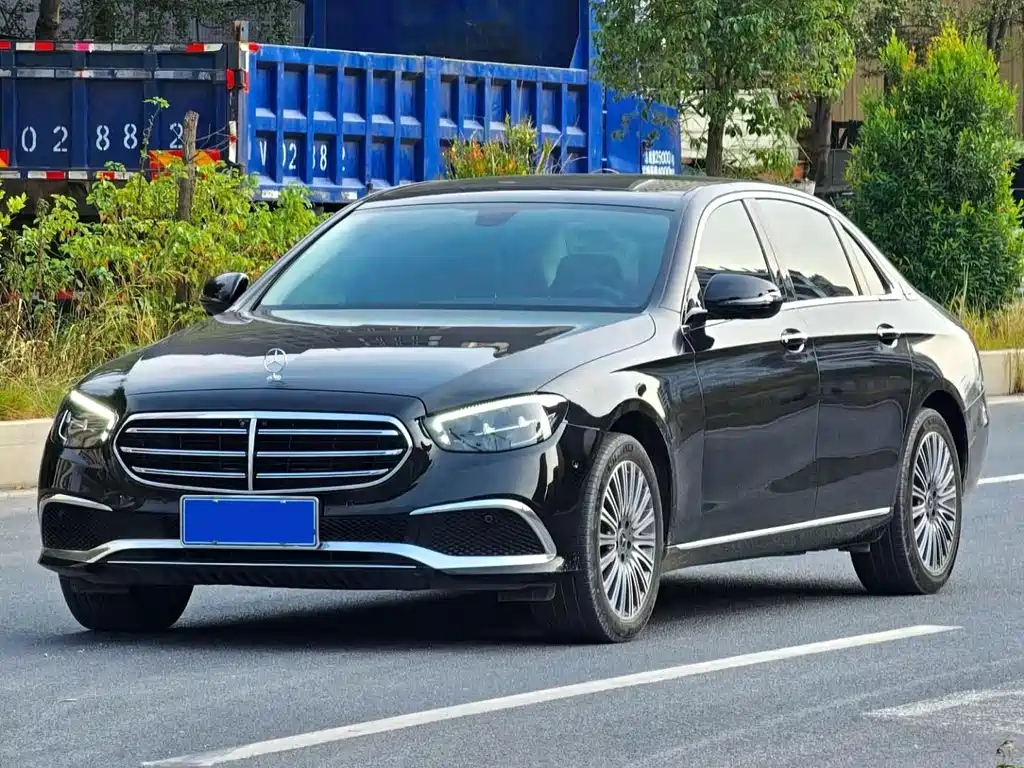 Mercedes-Benz E-Class 2021 — фото 2