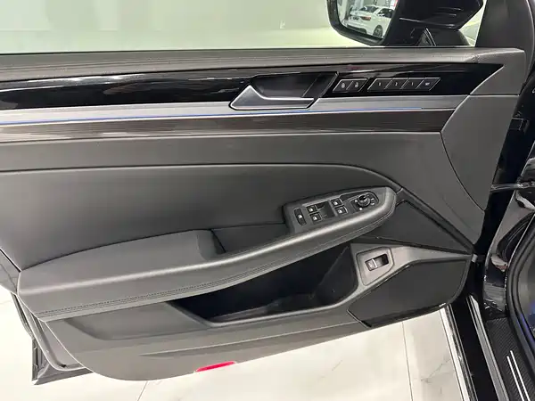 Volkswagen Phideon 2019