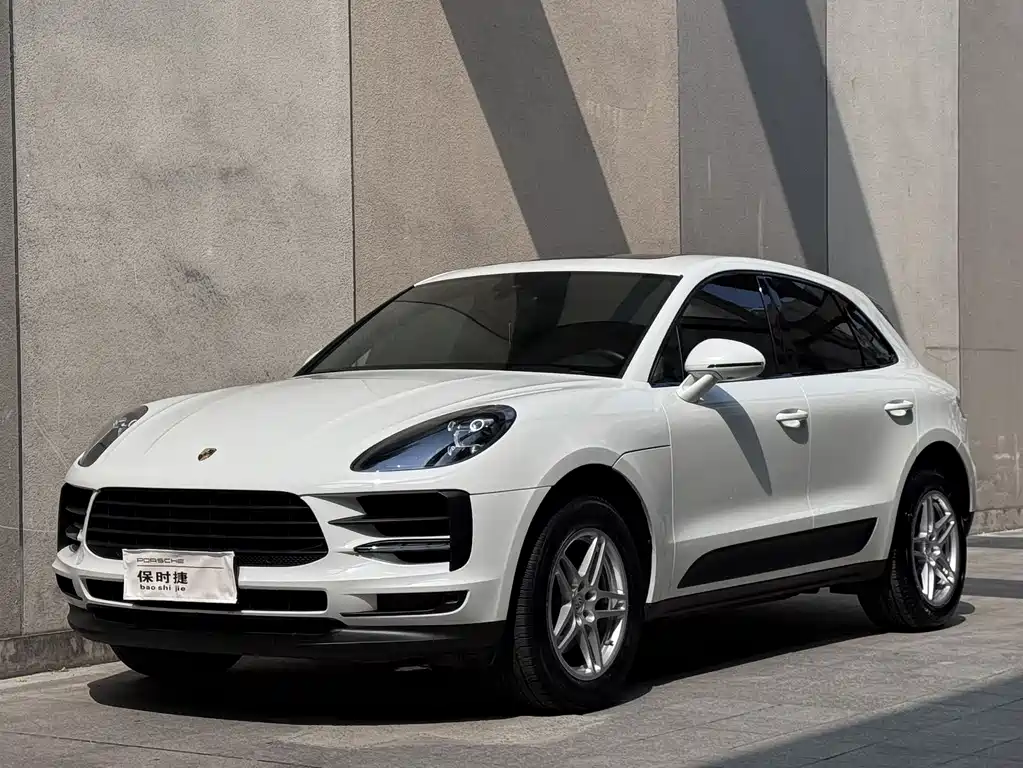 Porsche Macan 2021 — фото 1
