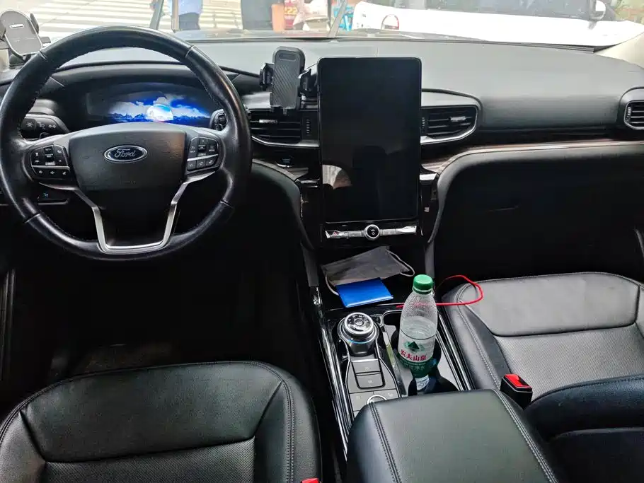 Ford Explorer 2022 — фото 12