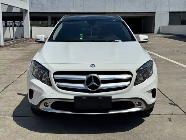 Mercedes-Benz GLA 2016