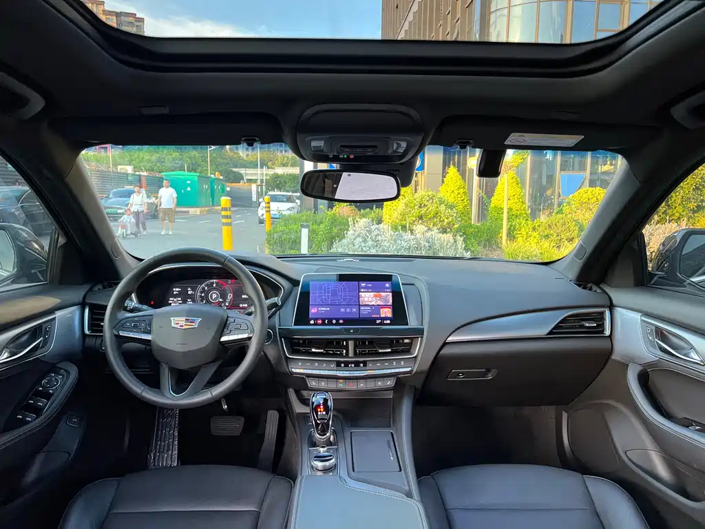 Cadillac CT5 2024 — фото 13
