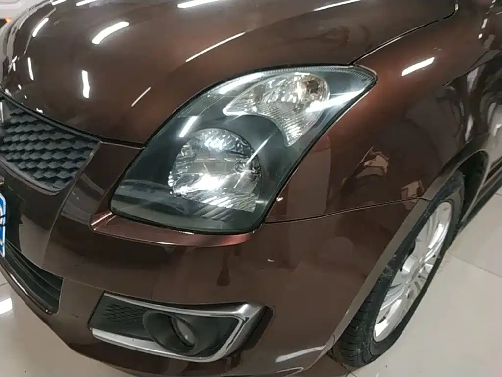 Suzuki Swift 2015 — фото 24
