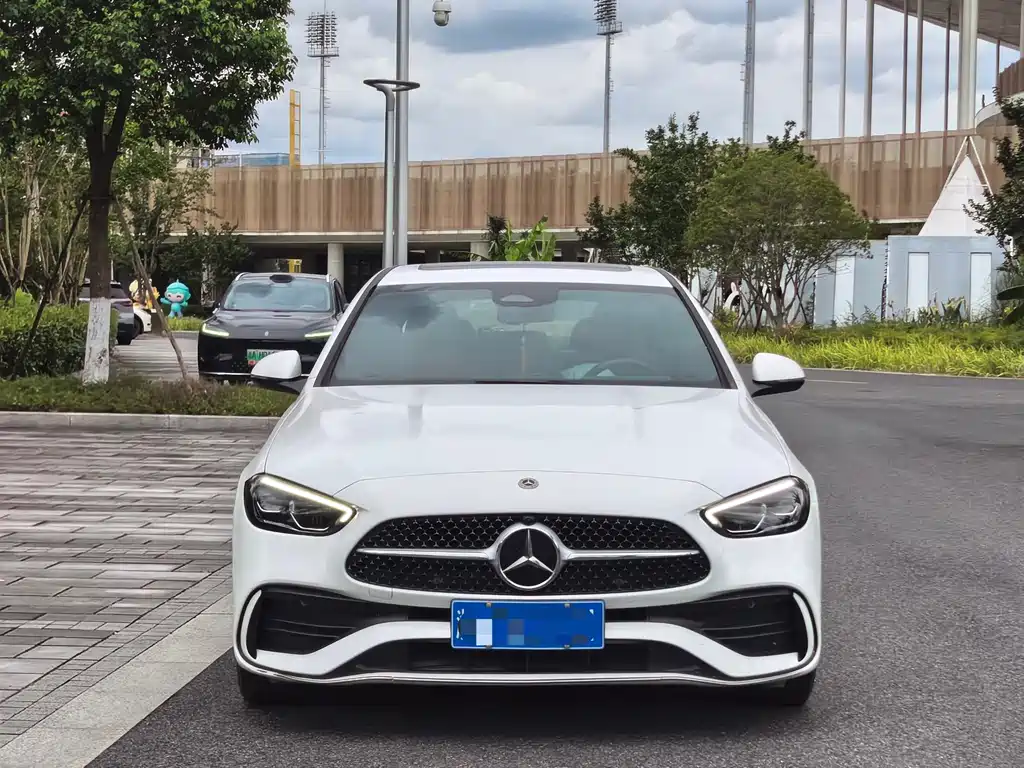Mercedes-Benz C-Class 2022