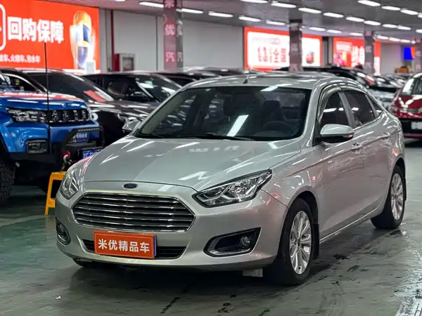 Ford Escort 2015