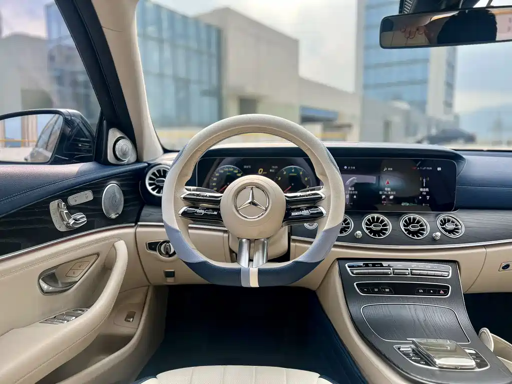 Mercedes-Benz E-Class 2021 — фото 12