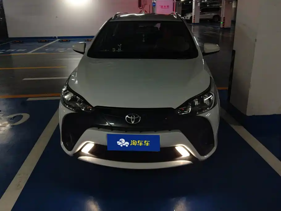 Toyota Yaris L 2021 — фото 2