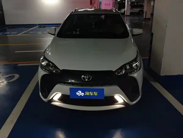 Toyota Yaris L 2021