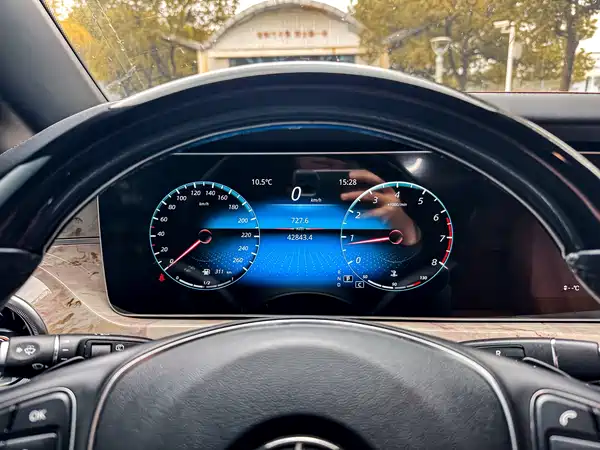 Mercedes-Benz Vito 2023