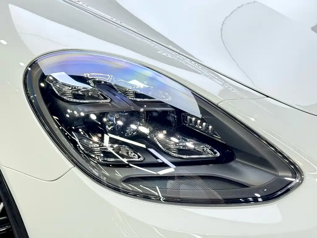 Porsche Panamera 2023 — фото 14