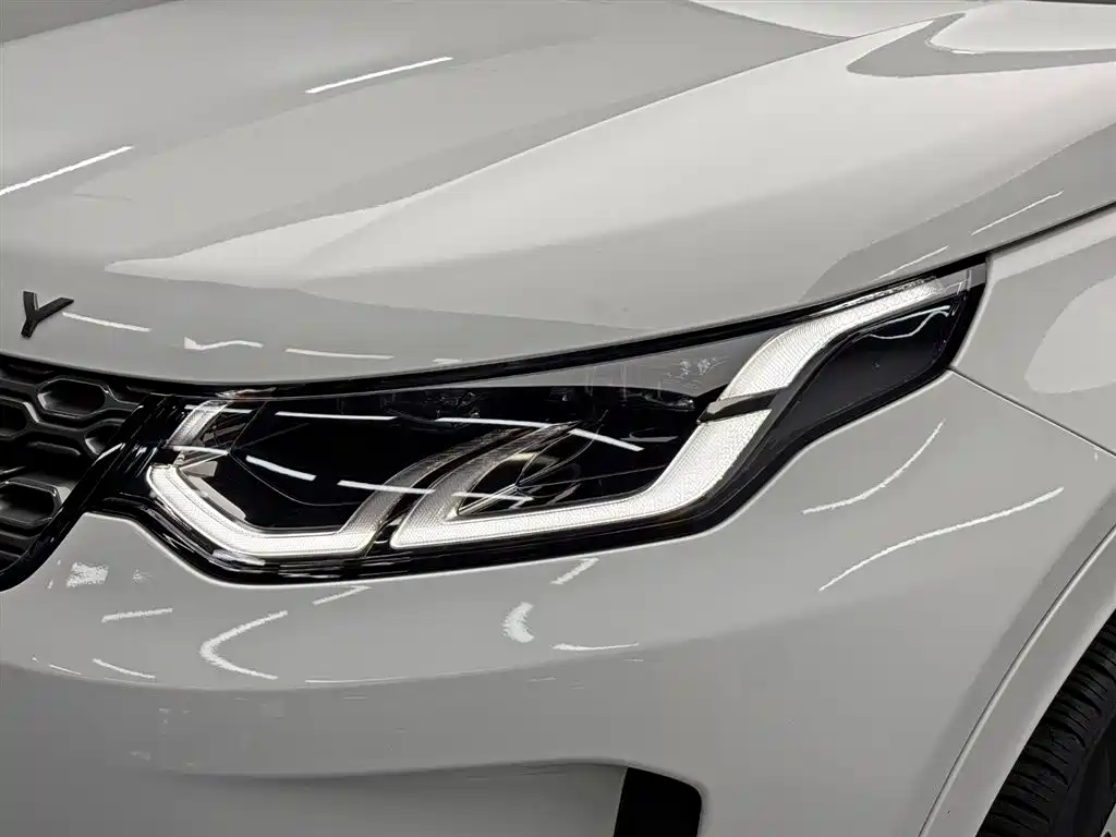 Land Rover Discovery Sport 2021 — фото 9