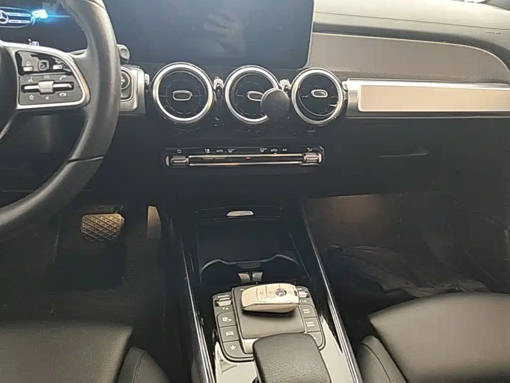 Mercedes-Benz GLB 2020 — фото 13