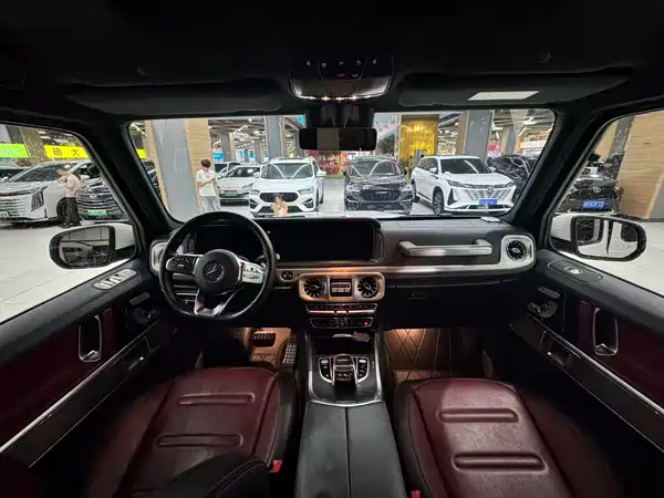 Mercedes-Benz G-Class 2023