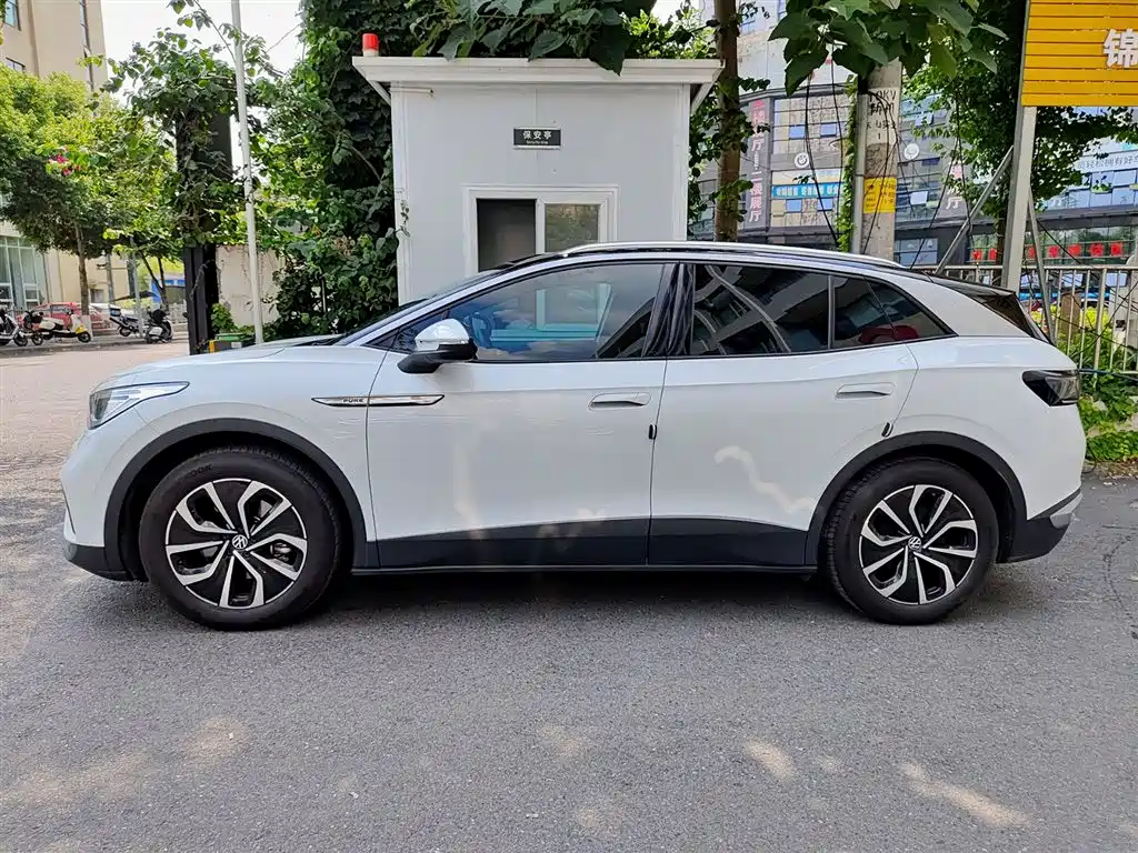 Volkswagen ID.4 X 2024 — фото 3