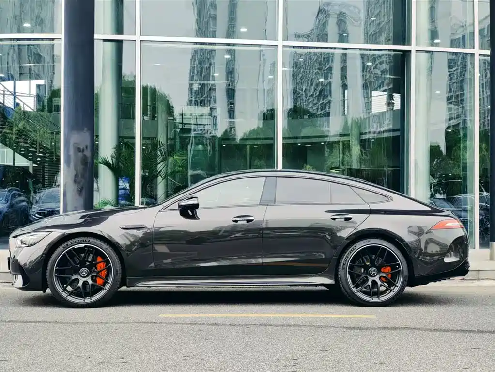 Mercedes-Benz AMG GT 2025 — фото 3