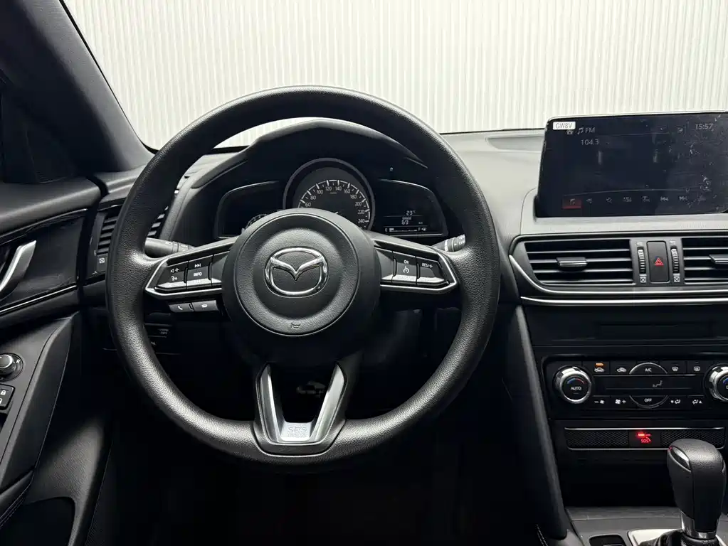 Mazda CX-4 2023 — фото 13