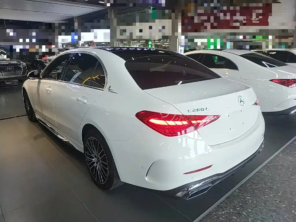 Mercedes-Benz C-Class 2022