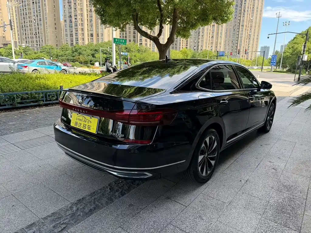 Volkswagen Passat 2021
