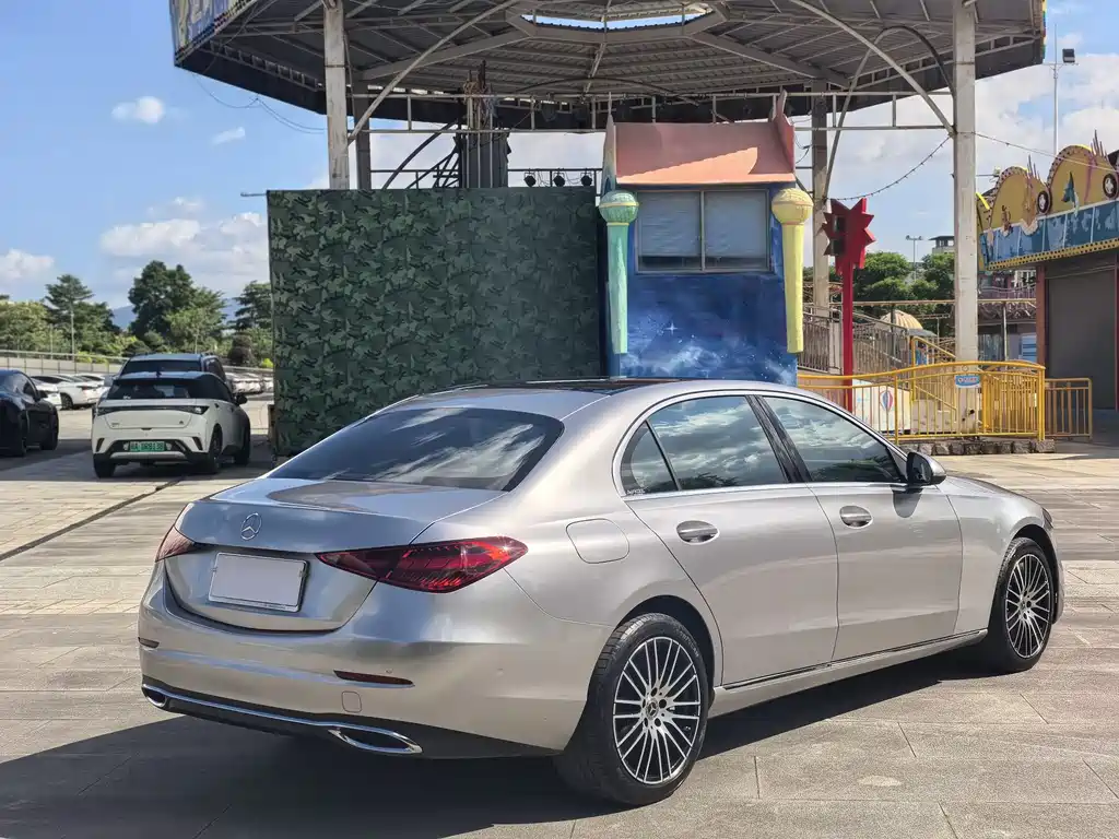 Mercedes-Benz C-Class 2022