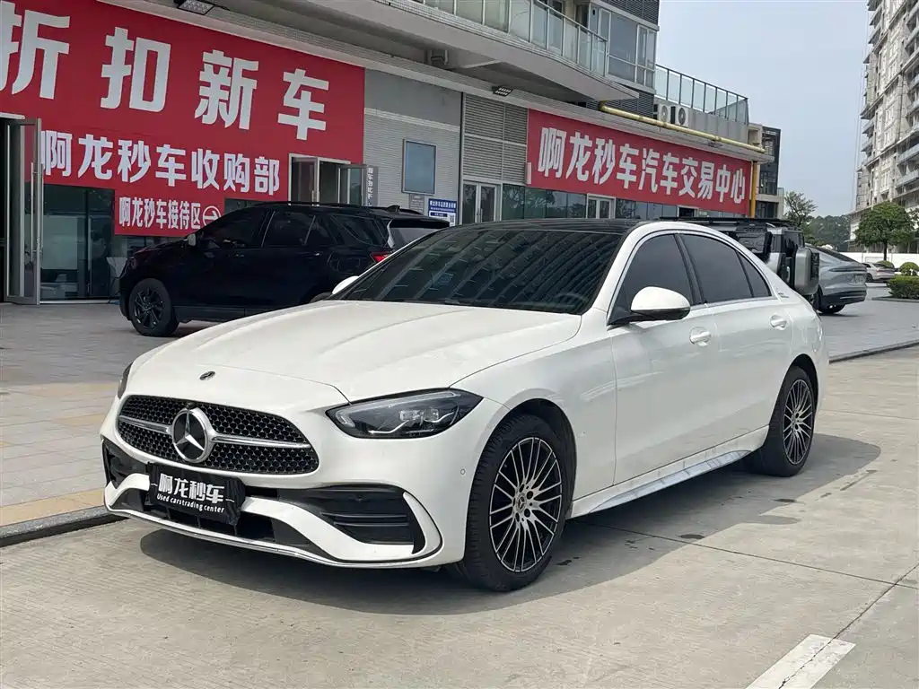Mercedes-Benz C-Class 2025 — фото 1