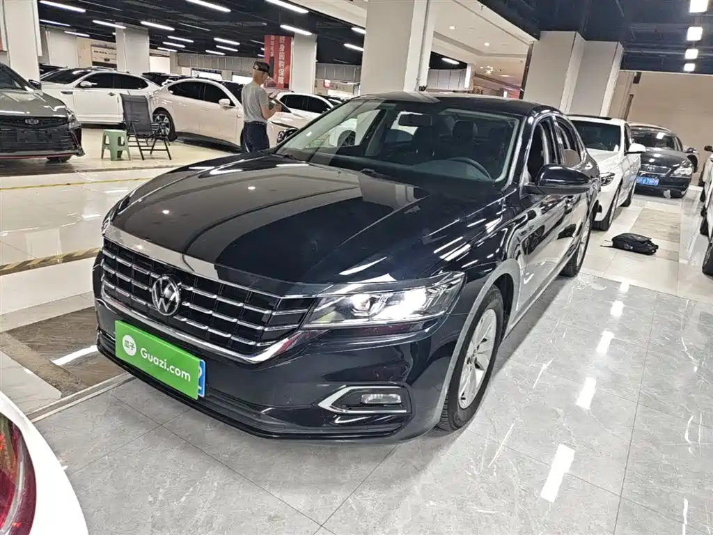 Volkswagen Passat 2022