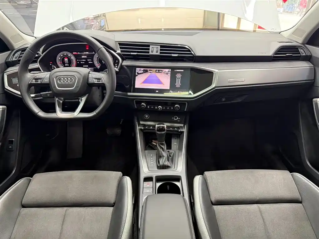 Audi Q3 2023 — фото 20