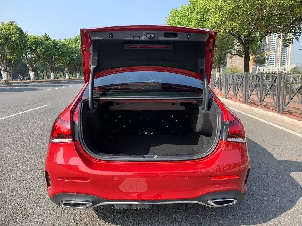 Mercedes-Benz A-Class 2023 — фото 7