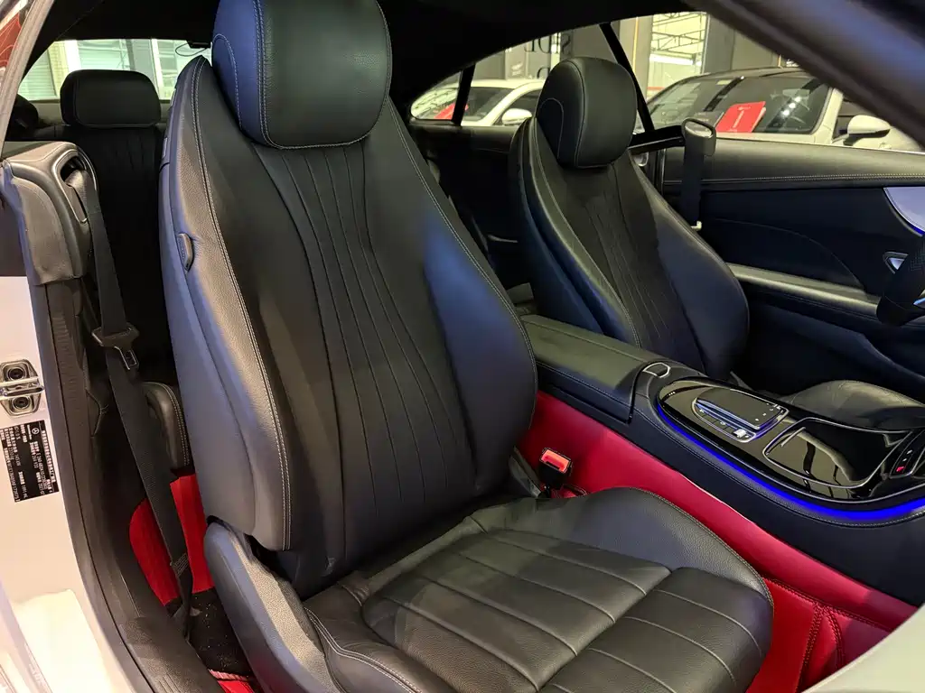 Mercedes-Benz E-Class 2022 — фото 12
