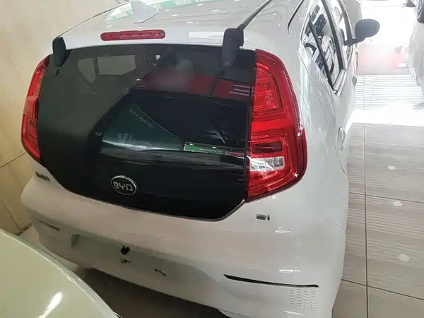 BYD e1 2019