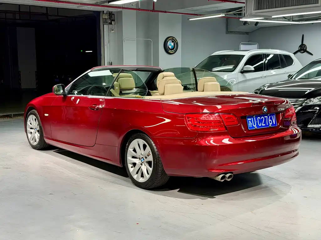 BMW 3 Series 2011