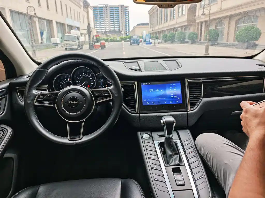 Zotye SR9 2018 — фото 11