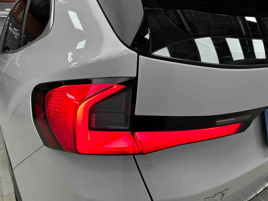 BMW X1 2025 — фото 19