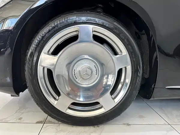 Mercedes-Benz Maybach S-Class 2024