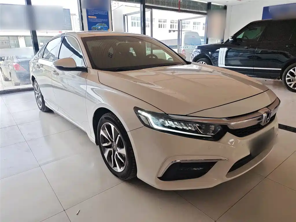 Honda Inspire 2021 — фото 22