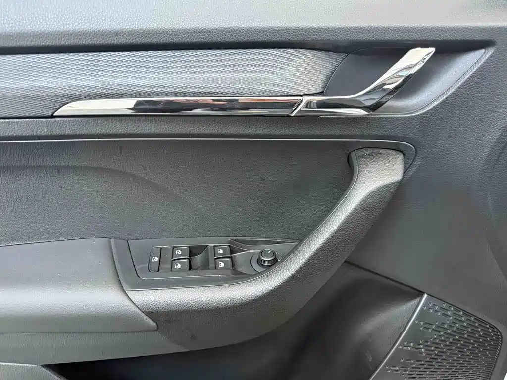 Skoda Kamiq 2023 — фото 19