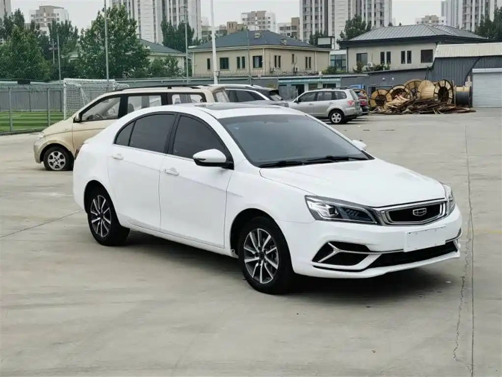Geely Emgrand 2019 — фото 3