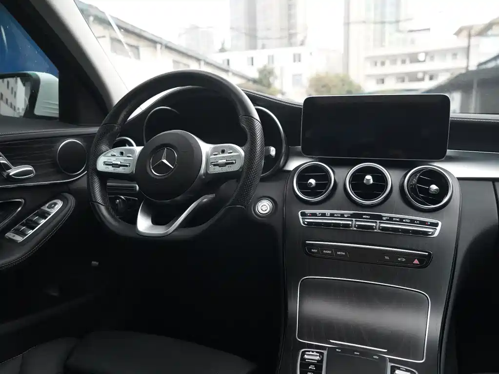 Mercedes-Benz C-Class 2020 — фото 10