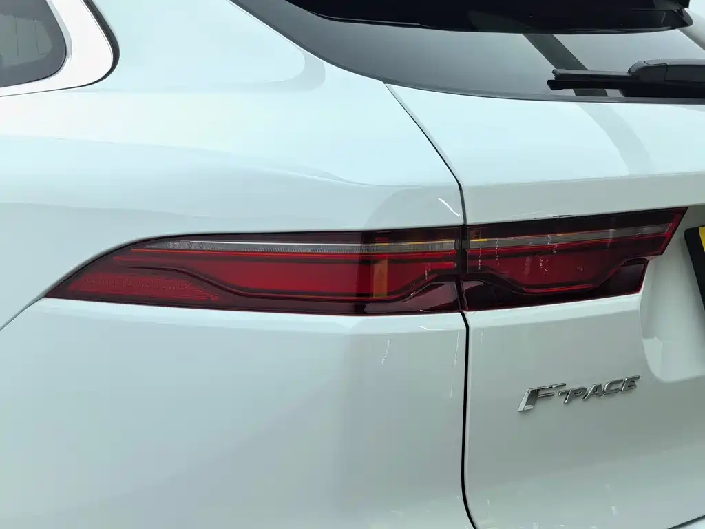 Jaguar F-PACE 2021 — фото 8