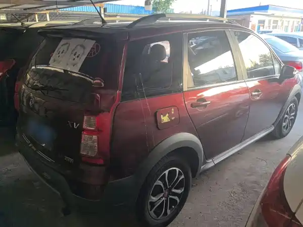 Dongfeng Jingyi XV 2016