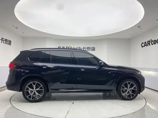 BMW X5 2024