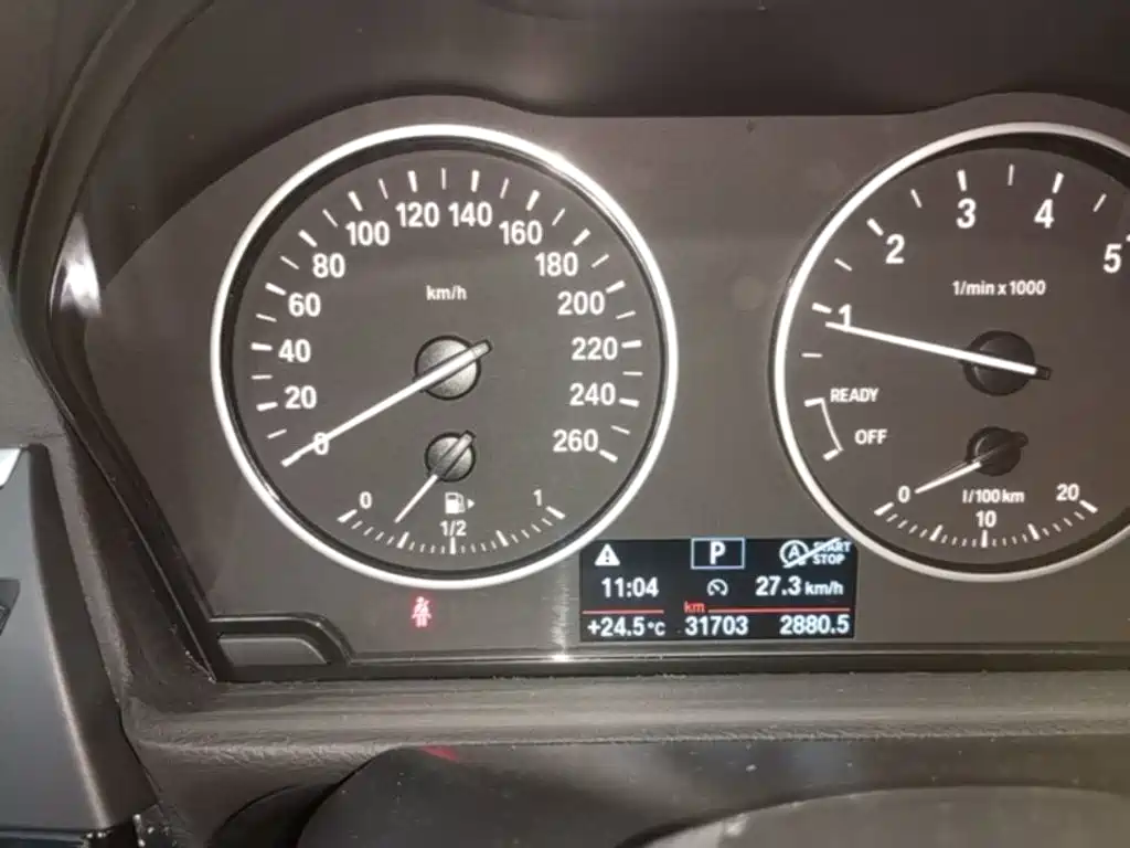 BMW 1 Series 2017 — фото 12