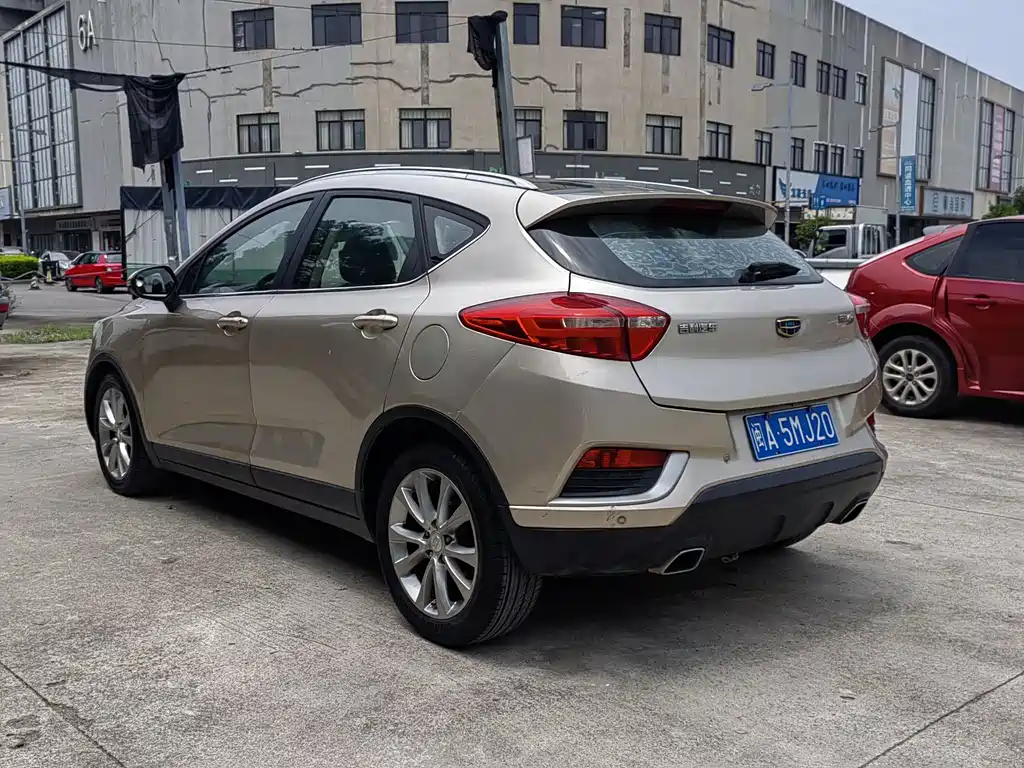 Geely Emgrand GS 2016 — фото 13