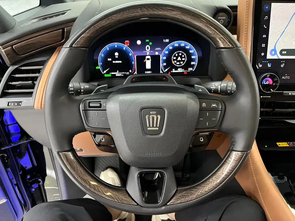 Toyota Vellfire 2023 — фото 22