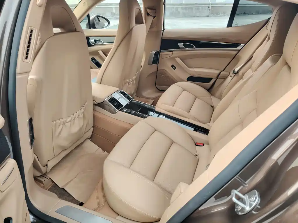 Porsche Panamera 2015 — фото 14