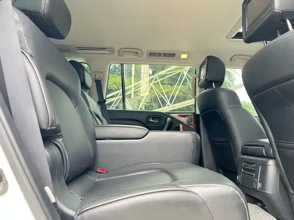 Infiniti QX80 2020
